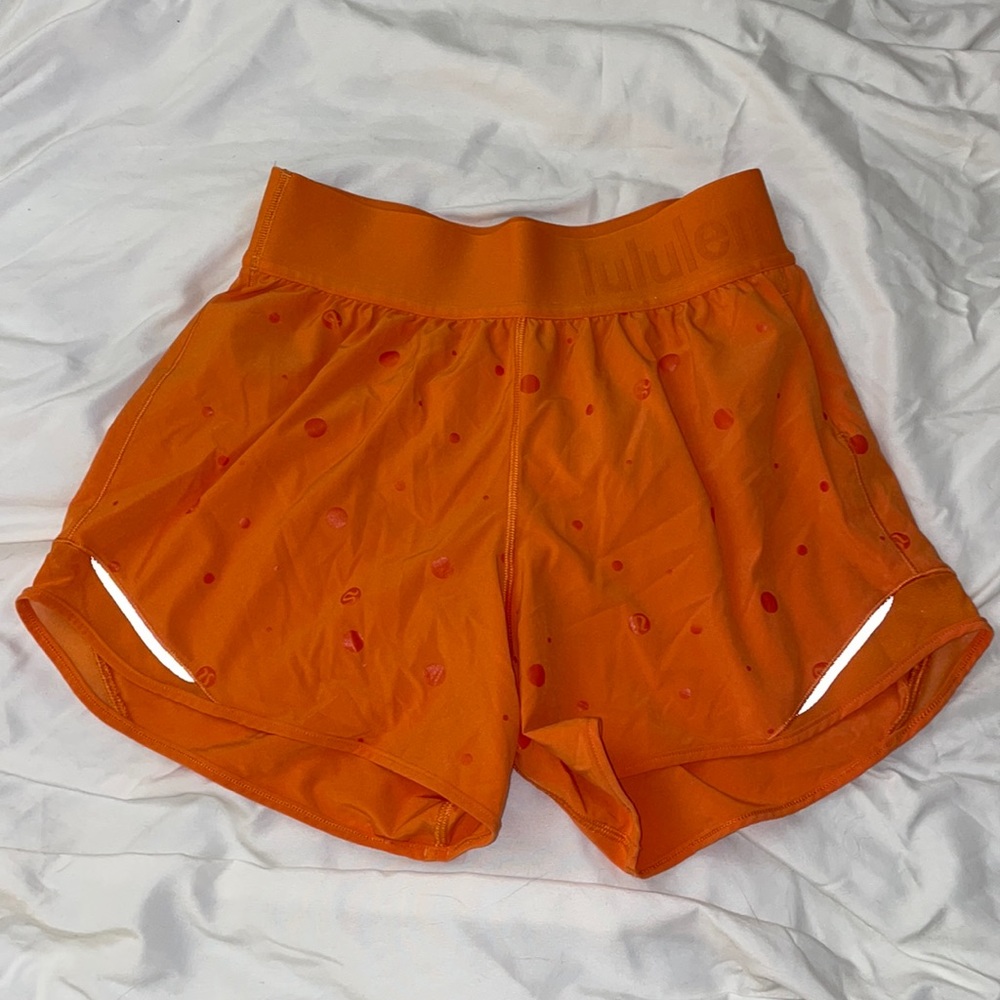 Lululemon High Rise Hottie Hot 4” Shorts